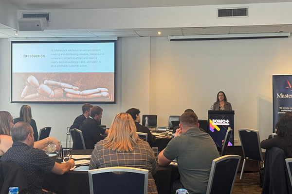 Lisa presenting at the NZSOMO conference